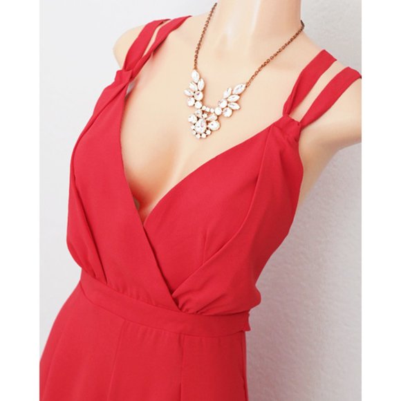 Red Crisscross Strap Backless Sexy V Neck Jumpsuit - Picture 5 of 9